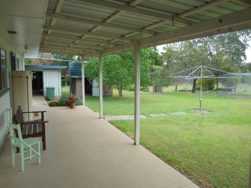 16 Charles Street, Crows Nest QLD 4355