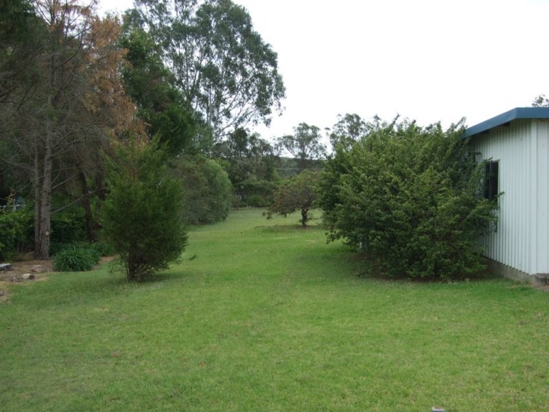 16 Charles Street, Crows Nest QLD 4355