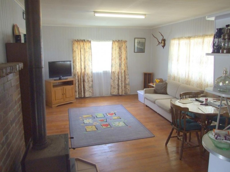 3 Nolan Street, Crows Nest QLD 4355