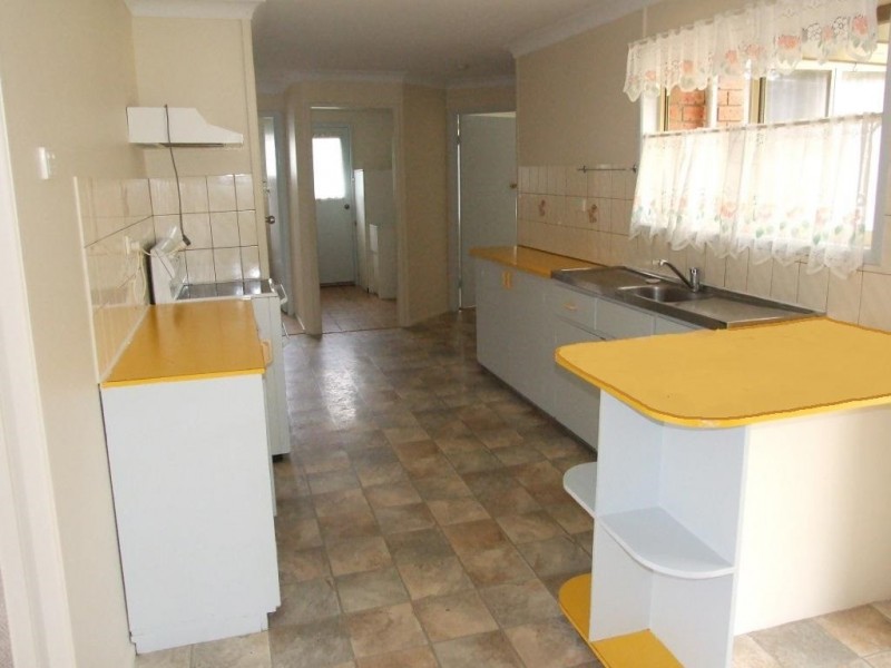 15 Gleeson Street, Crows Nest QLD 4355