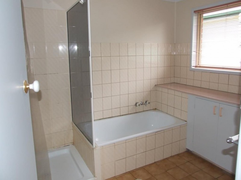 15 Gleeson Street, Crows Nest QLD 4355