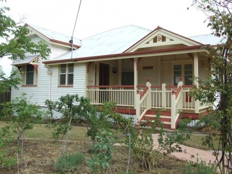 9 George Street, Goombungee QLD 4354