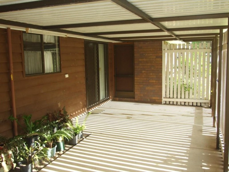 9 Esk Street, Crows Nest QLD 4355