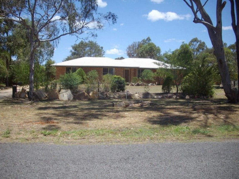 57 Albert Street West, Crows Nest QLD 4355