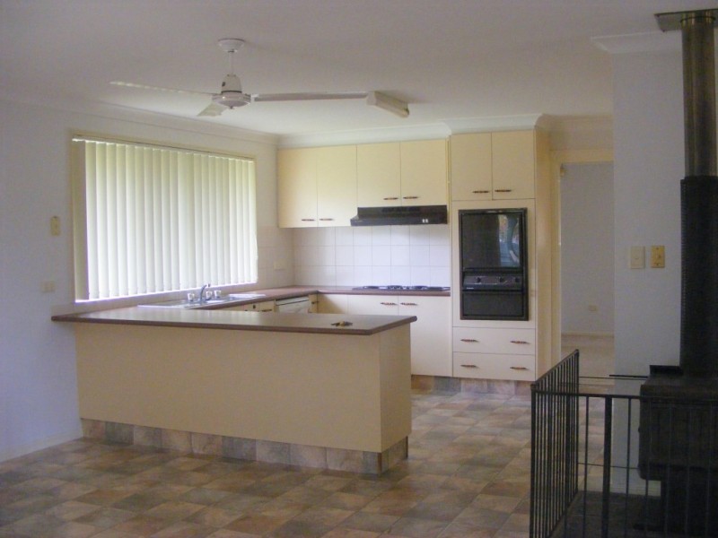 57 Albert Street West, Crows Nest QLD 4355