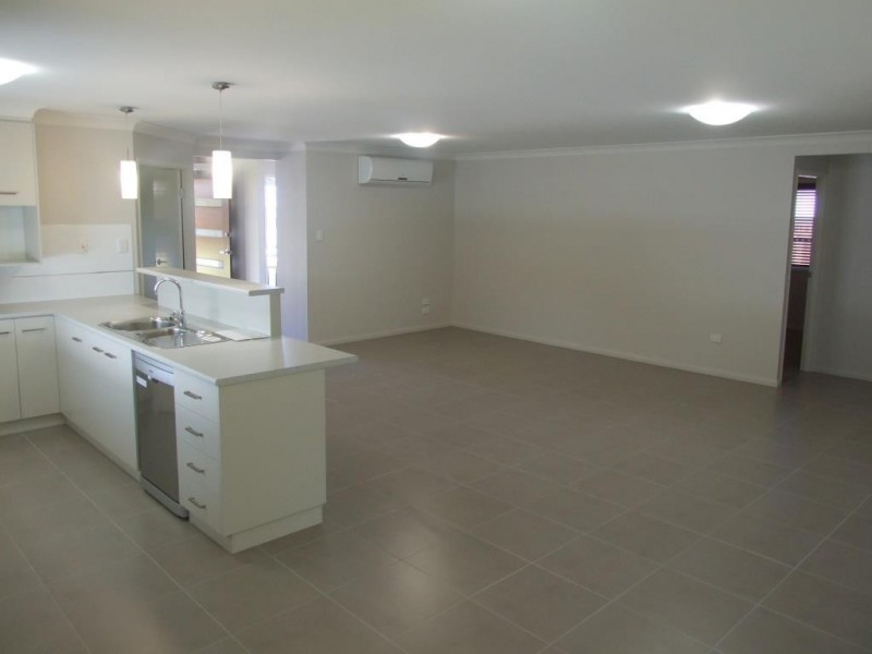 22 Samuel Avenue, Crows Nest QLD 4355