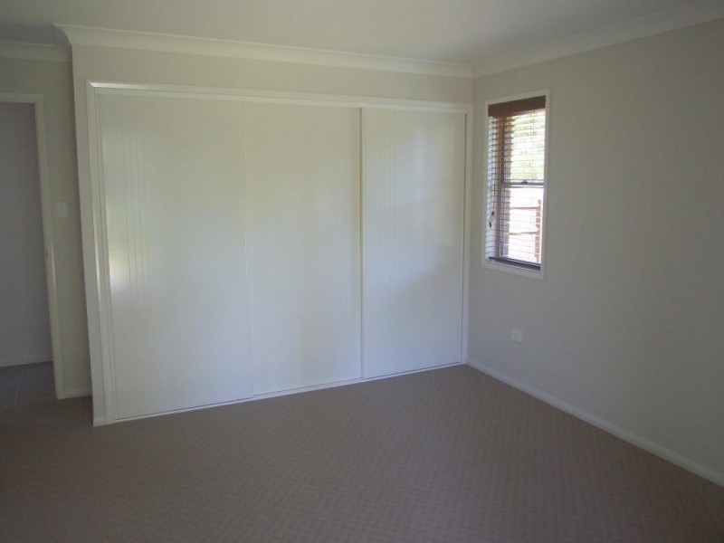 22 Samuel Avenue, Crows Nest QLD 4355