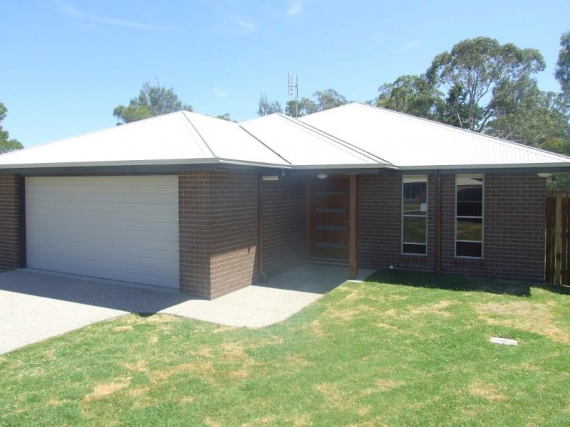 22 Samuel Avenue, Crows Nest QLD 4355