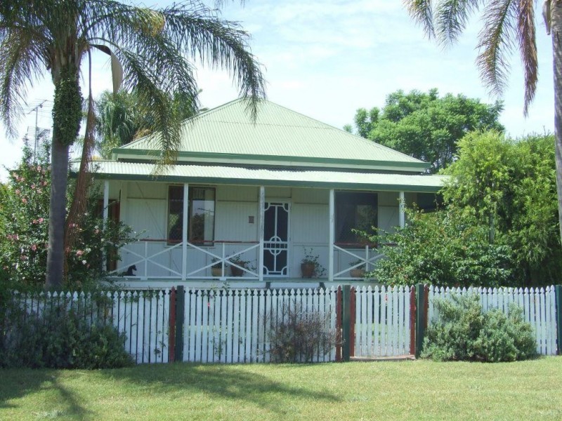 20 Mann Road, Haden QLD 4353