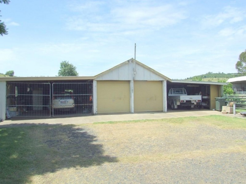 20 Mann Road, Haden QLD 4353