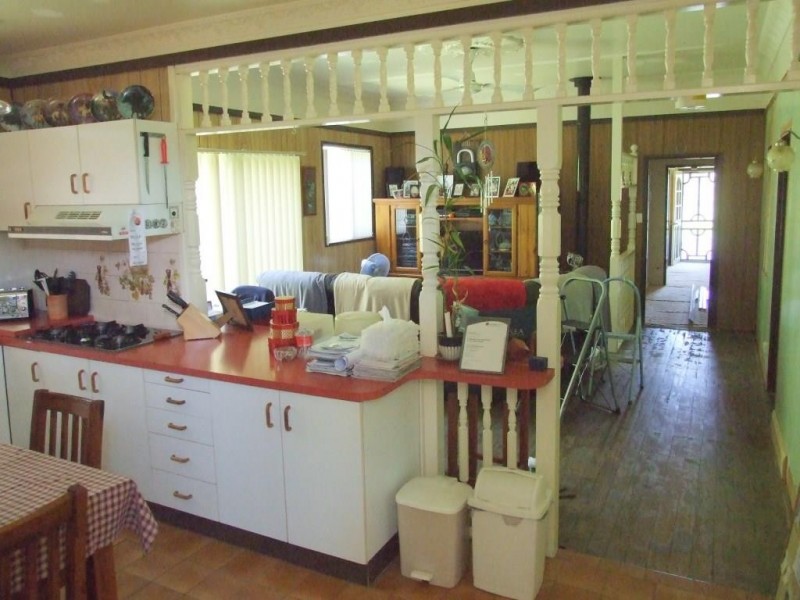 20 Mann Road, Haden QLD 4353