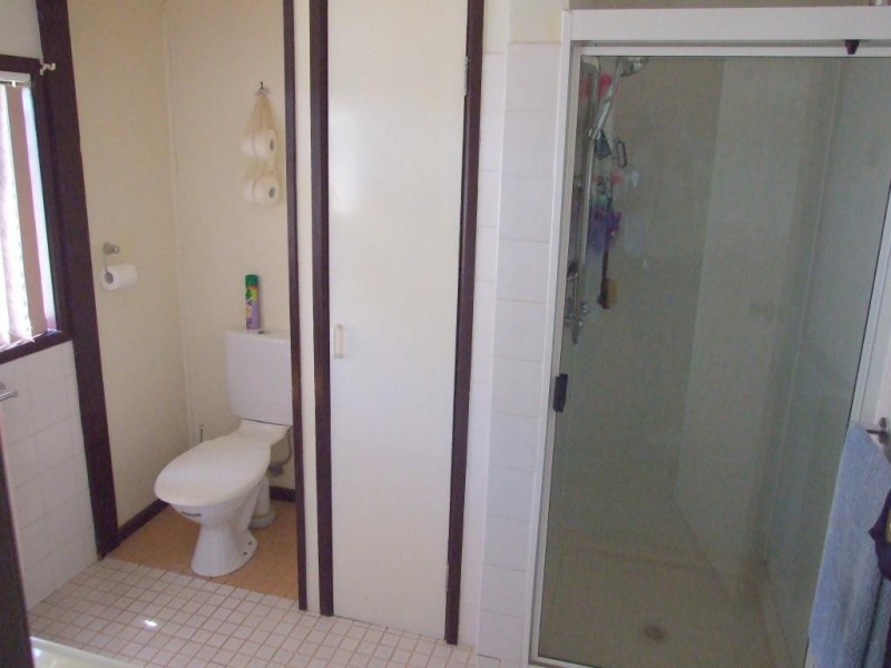 20 Mann Road, Haden QLD 4353