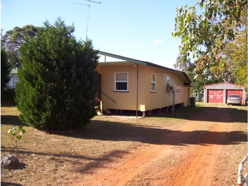 14 Littleton Street, Crows Nest QLD 4355