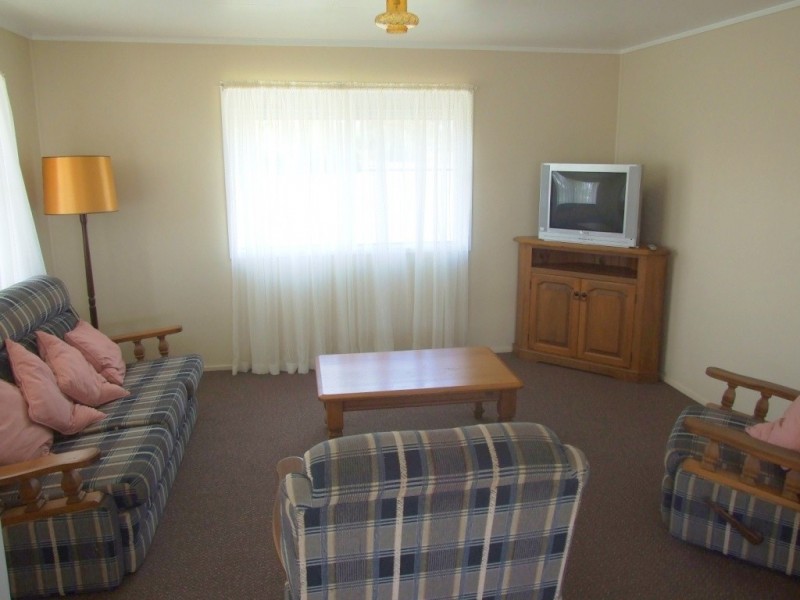 11 John Street, Goombungee QLD 4354