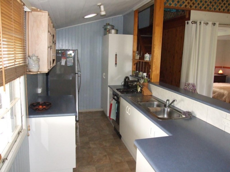 59 Albert Street, Crows Nest QLD 4355