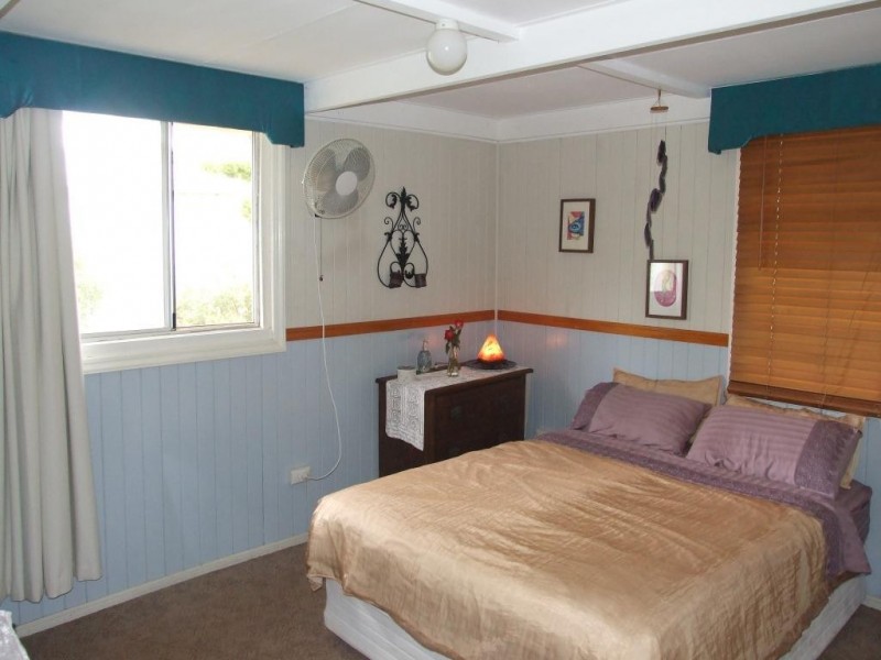 59 Albert Street, Crows Nest QLD 4355