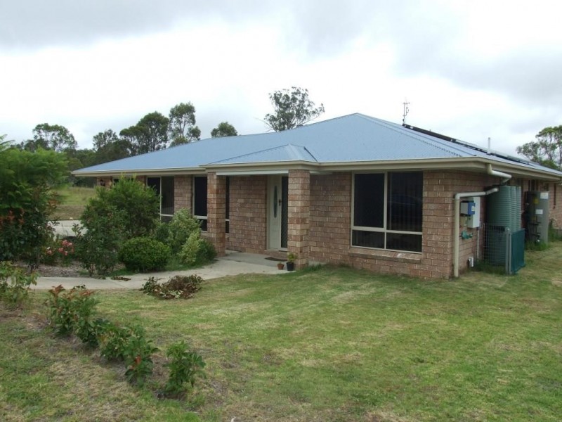 7 Jane Street, Crows Nest QLD 4355