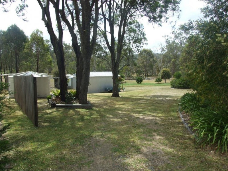 14 East Side Road, Crows Nest QLD 4355