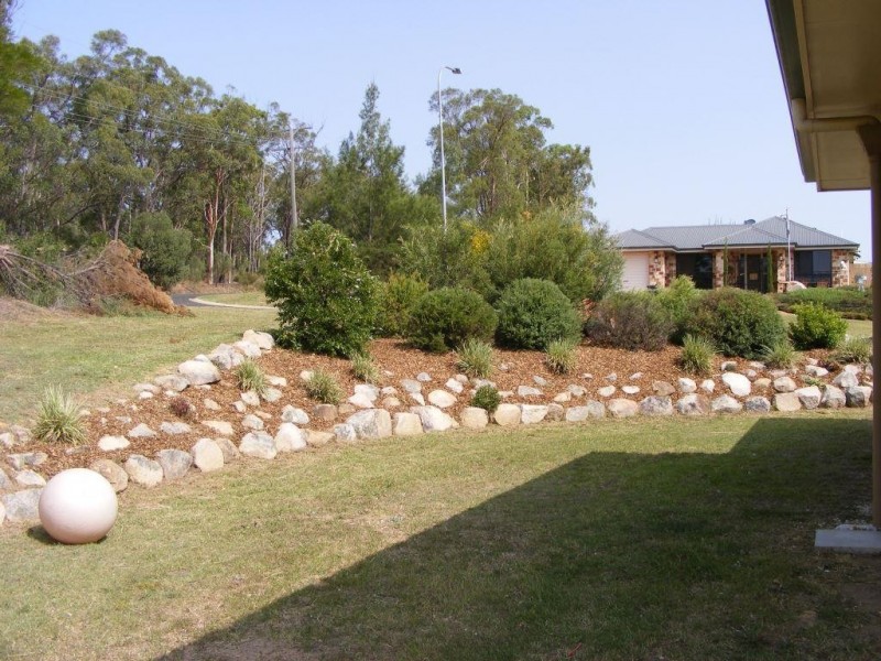 2 Vicky Avenue, Crows Nest QLD 4355