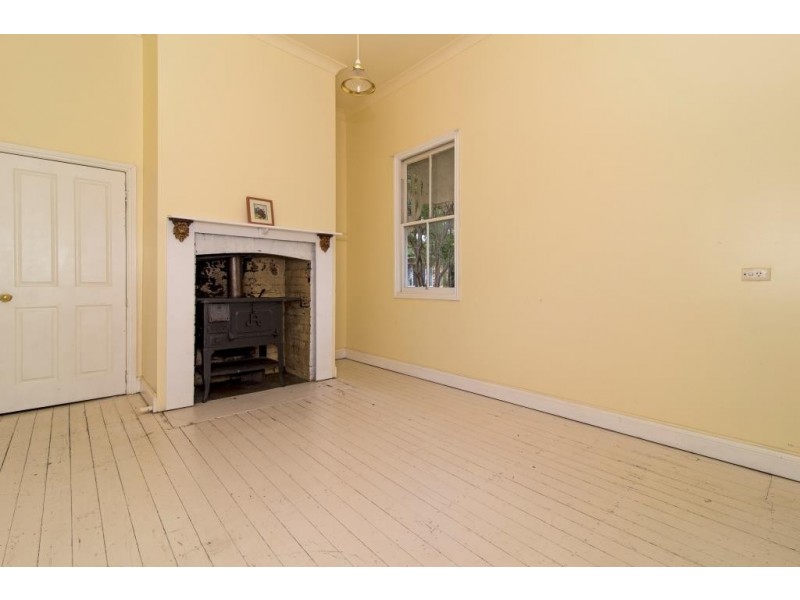 7 Esk Street, Crows Nest QLD 4355