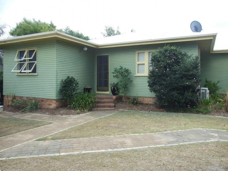 14 Sharp Street, Crows Nest QLD 4355