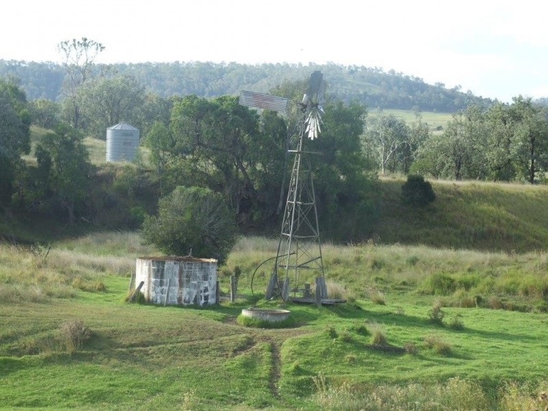 92 Moran Road, Crows Nest QLD 4355