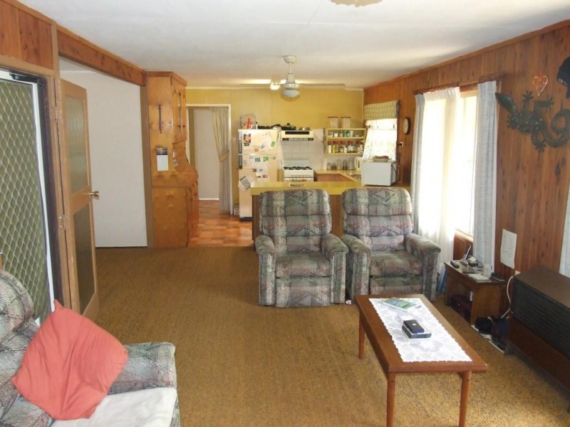 3 Dale Street, Crows Nest QLD 4355