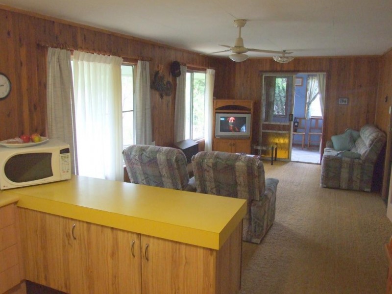 3 Dale Street, Crows Nest QLD 4355