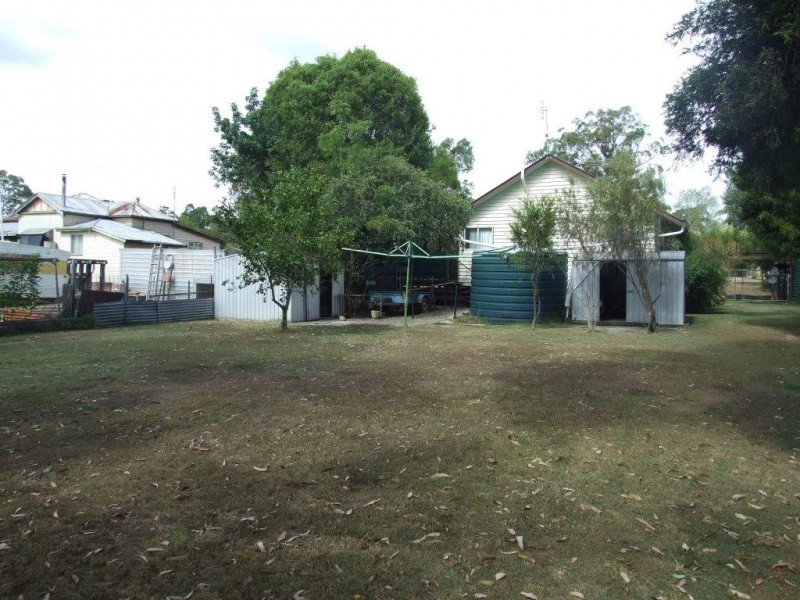 3 Dale Street, Crows Nest QLD 4355