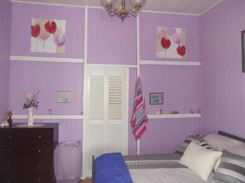 18 John Street, Crows Nest QLD 4355