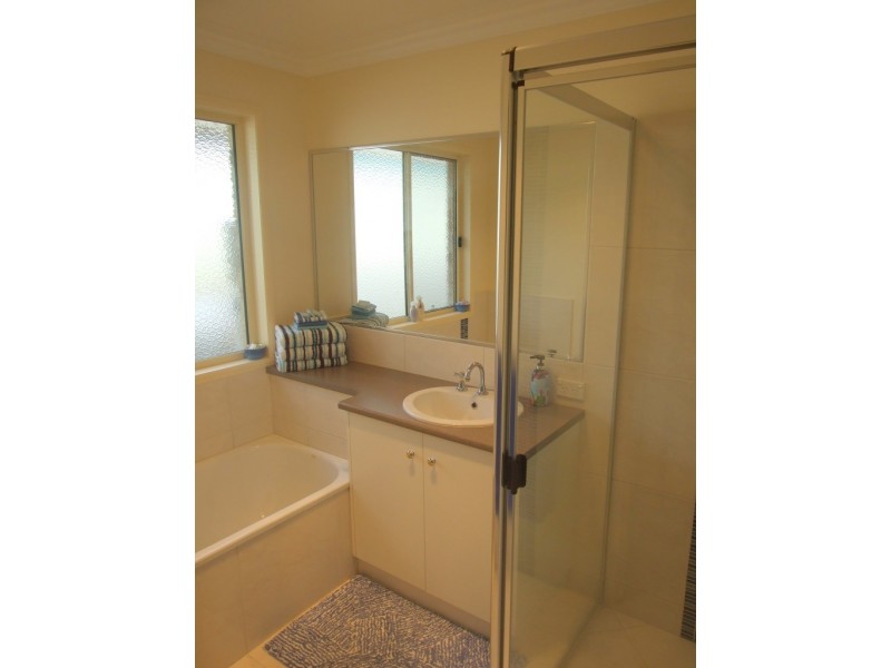26 Naomi Drive, Crows Nest QLD 4355