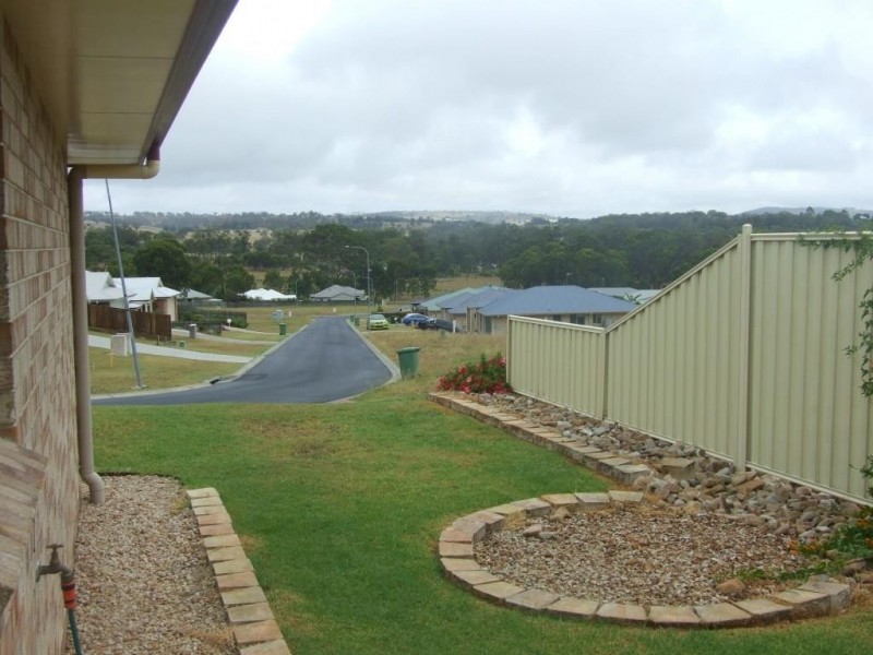 26 Naomi Drive, Crows Nest QLD 4355