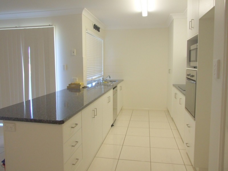 5 Alexander Close, Crows Nest QLD 4355