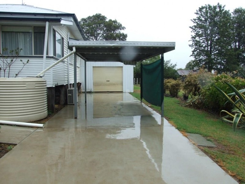 7 Jones Street, Crows Nest QLD 4355