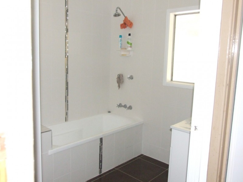 24 McGreevy Road, Crows Nest QLD 4355