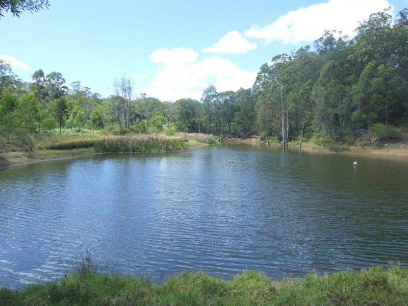 42 Austin Road, Crows Nest QLD 4355