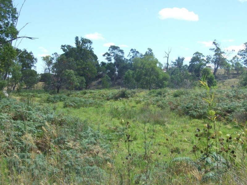 42 Austin Road, Crows Nest QLD 4355