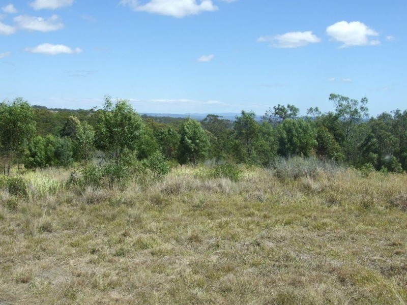 42 Austin Road, Crows Nest QLD 4355