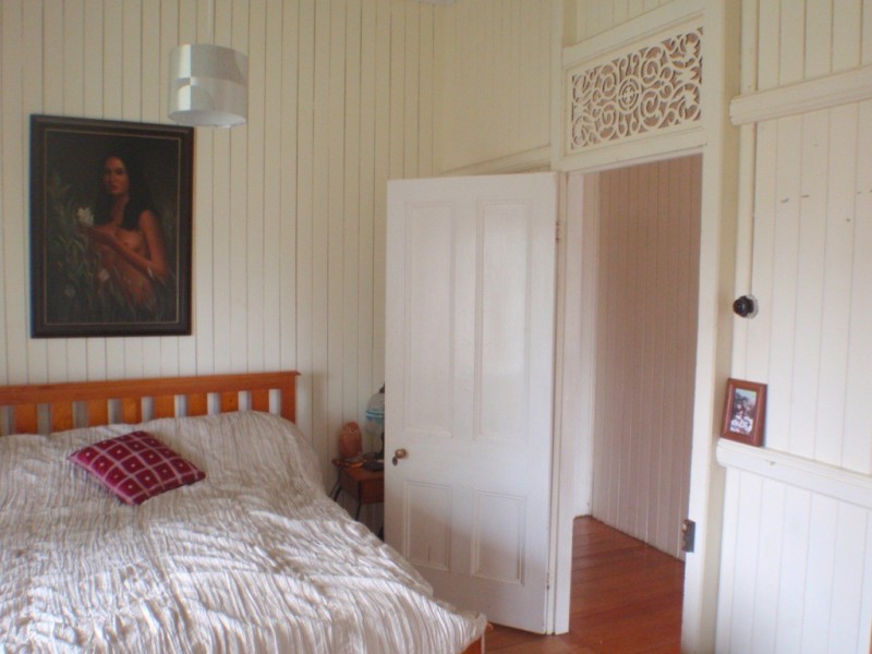 14 Creek Street, Crows Nest QLD 4355