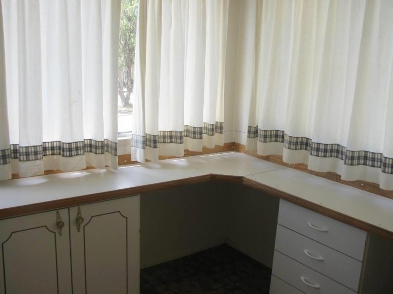 13 South Street, Crows Nest QLD 4355