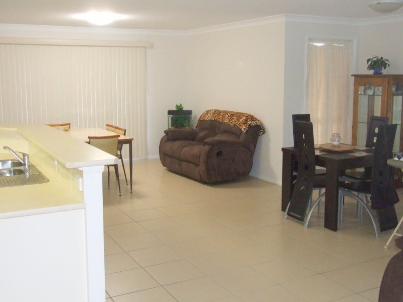 14 Samuel Avenue, Crows Nest QLD 4355