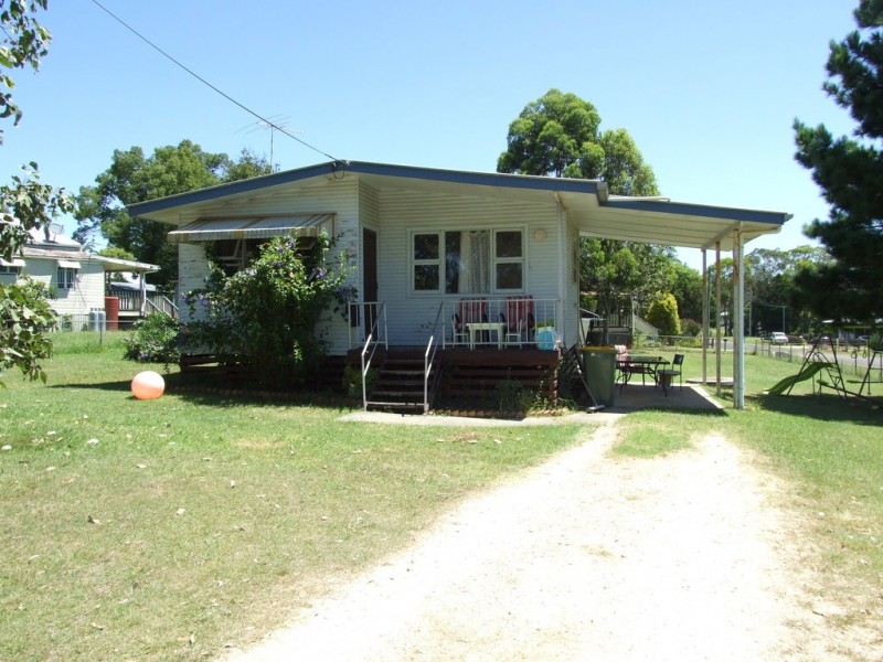 3 Oxford Street, Crows Nest QLD 4355