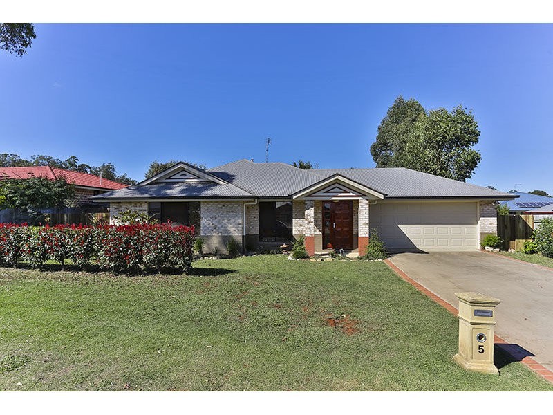 5 Matthew Court, Crows Nest QLD 4355