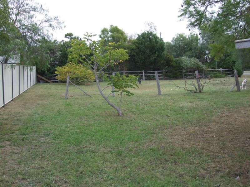 45 Mocatta Street, Goombungee QLD 4354