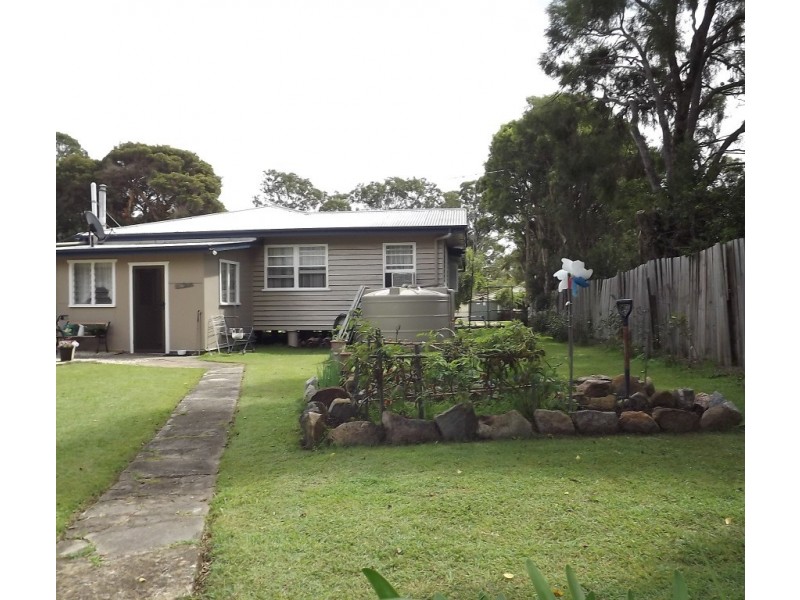 13 Short Street, Crows Nest QLD 4355