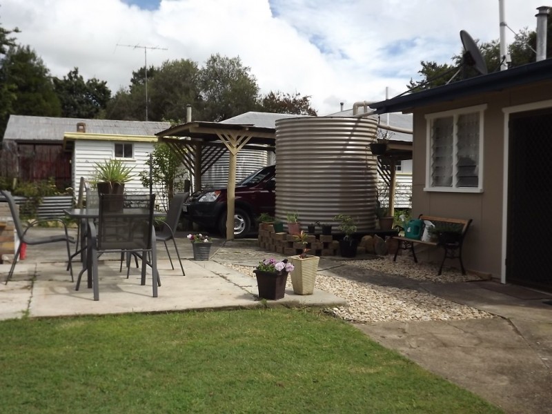 13 Short Street, Crows Nest QLD 4355