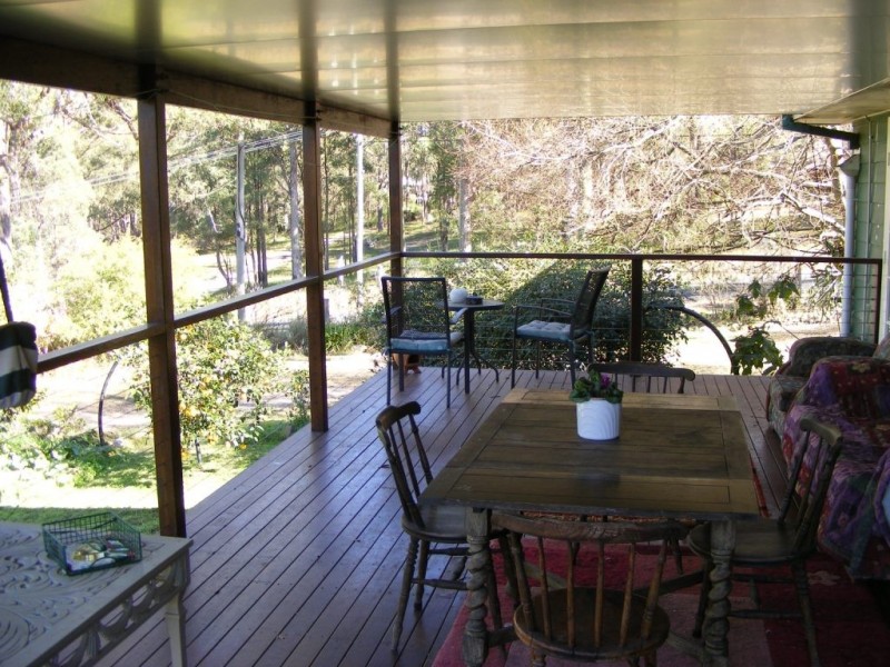 8 Pinnell Road, Crows Nest QLD 4355