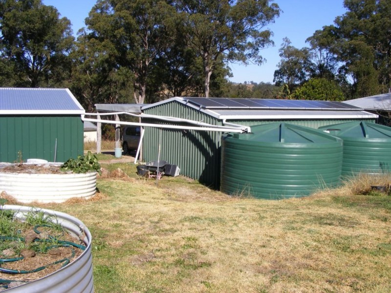 8 Pinnell Road, Crows Nest QLD 4355