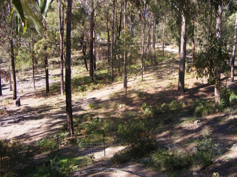 13 Pinnell Road, Crows Nest QLD 4355