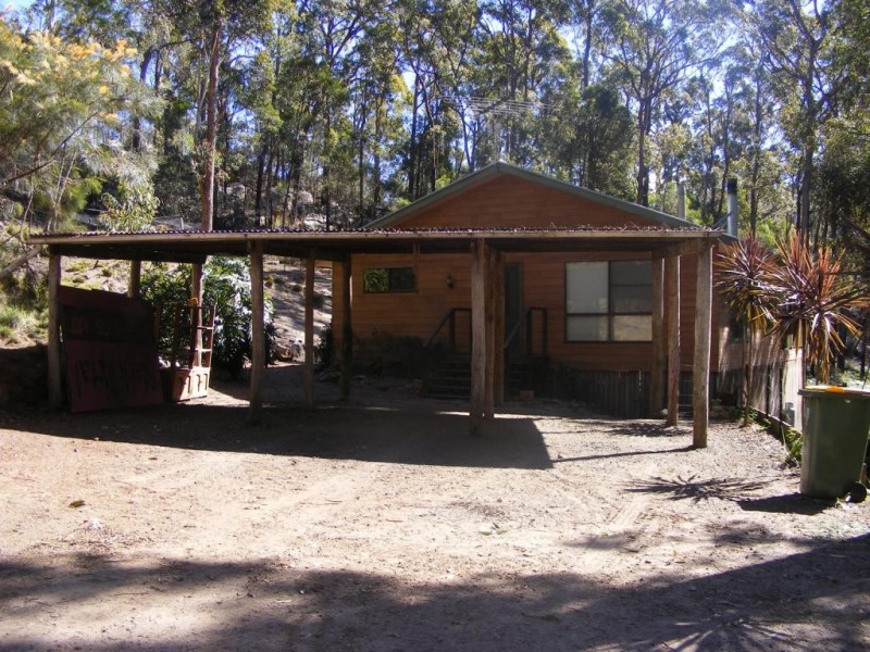 13 Pinnell Road, Crows Nest QLD 4355